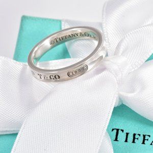 NEW Tiffany & Co Silver 1837 Narrow Band Stack Ring Size 8 in Pouch Unis…